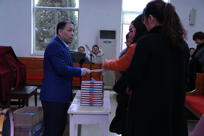 年终忆主恩 效主齐前行 ——山东神学院举办本学期期末总结感恩会