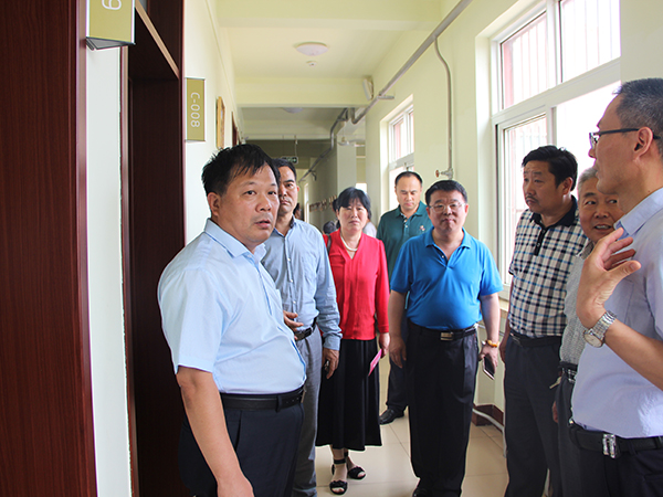 落实精准扶贫 彰显光盐见证——山东省基督教两会工商联谊会第四次常务理事会在东营召