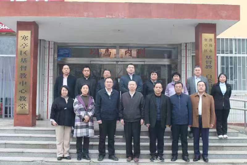 省基督教两会本届教会治理专门委员会 召开第一次会议