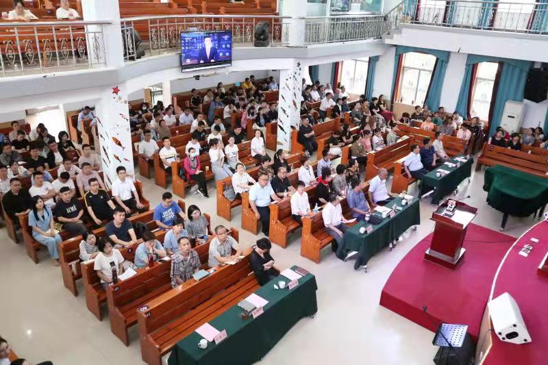 重温红色故事 传承红色基因 ——山东神学院举行“红色基因传承会”活动