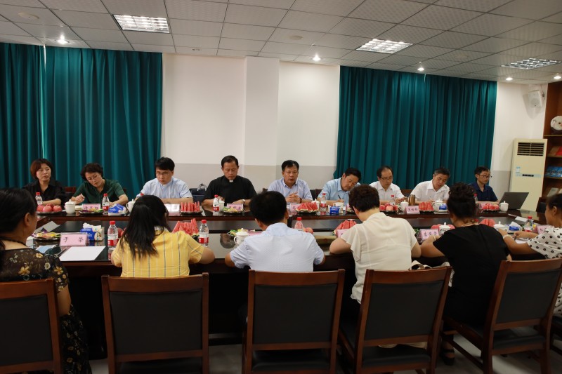 山东省基督教两会组织到威海教会调研