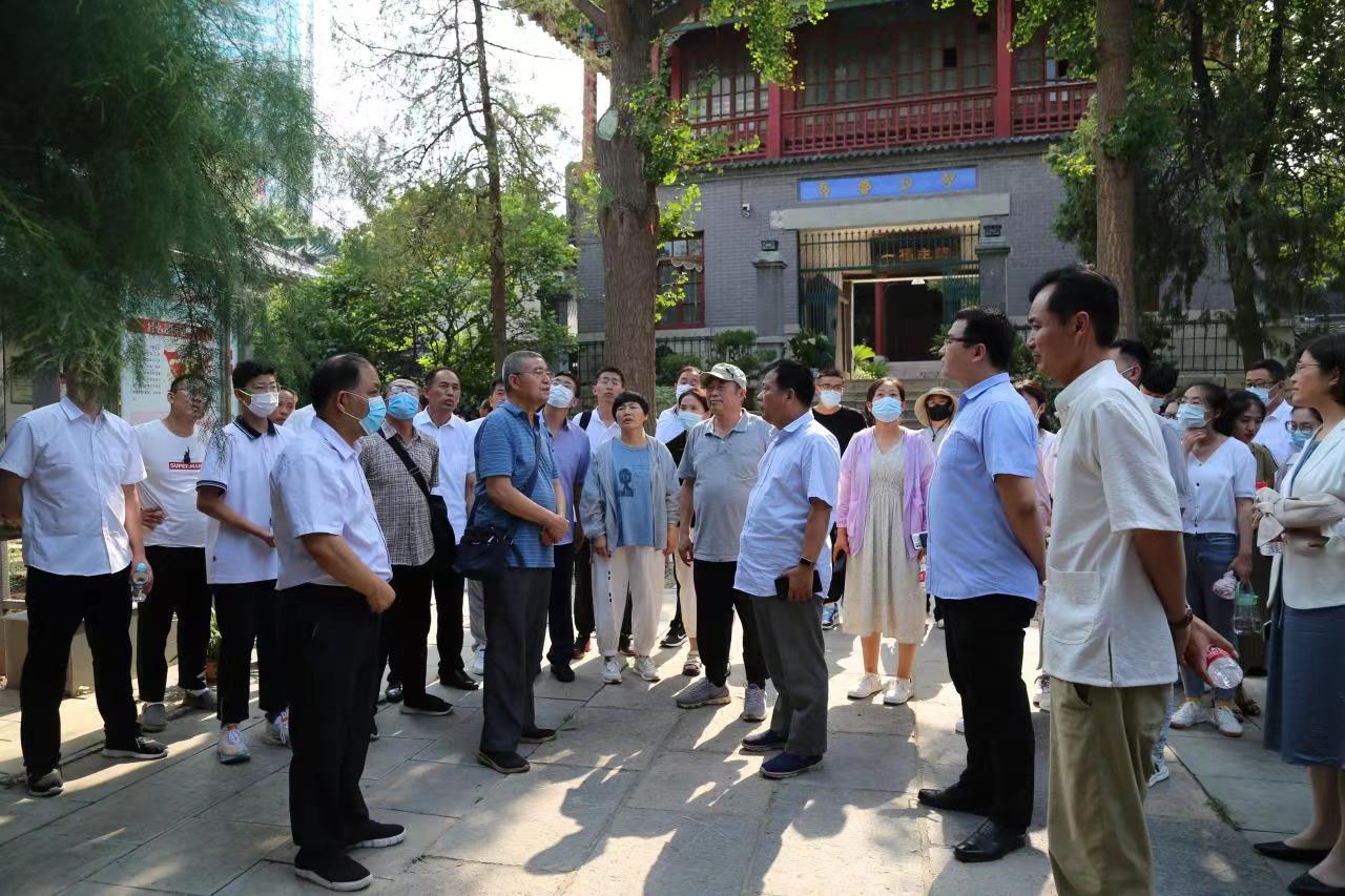 加强友好交流，构建和谐宗教关系 ——山东神学院组织毕业生参观济南清真南大寺与灵岩
