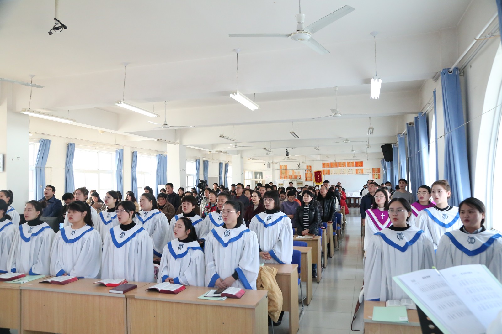 基督里的和好——山东神学院2023年妇女公祷日崇拜活动照片2.jpg