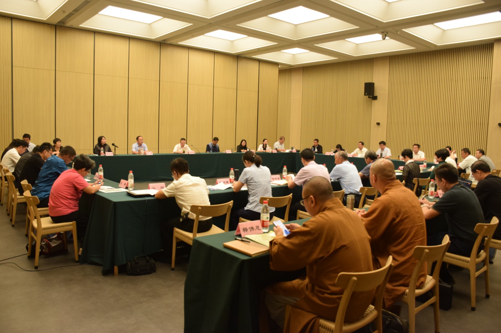 会场照片1.jpg 会场照片1.jpg